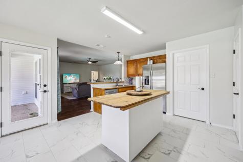 1325 Lake Shore Drive Crowley TX 76036