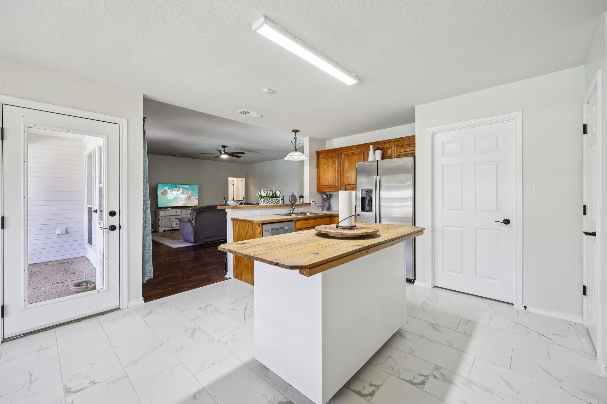 1325 Lake Shore Drive Crowley TX 76036