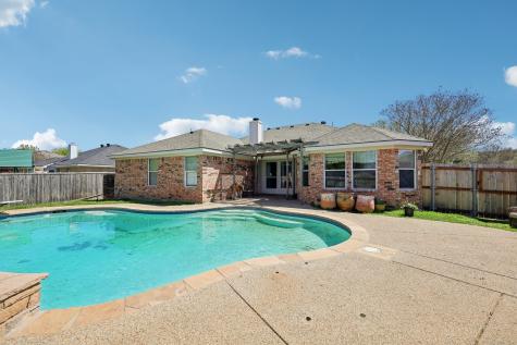 1325 Lake Shore Drive Crowley TX 76036