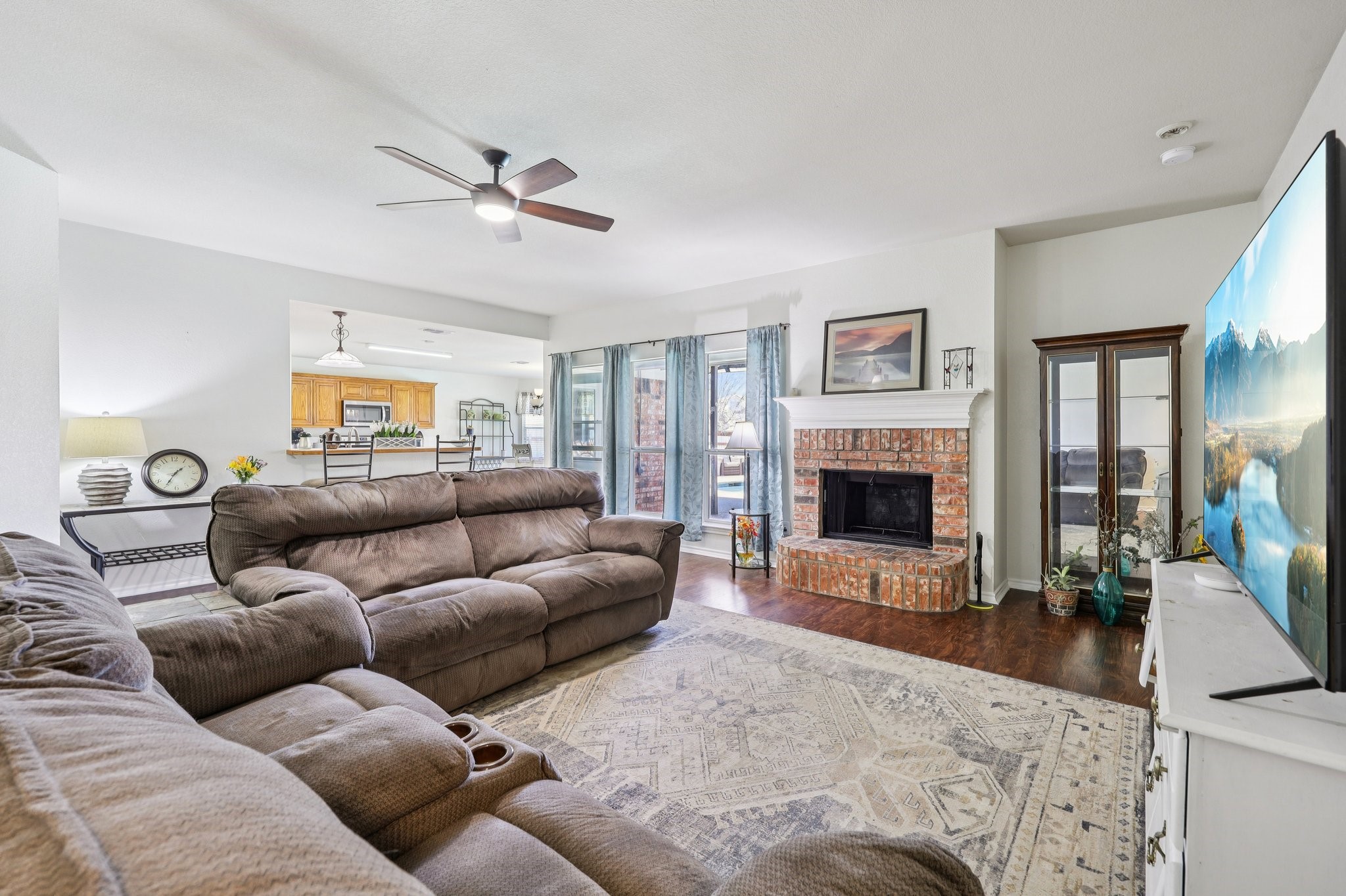 1325 Lake Shore Drive Crowley TX 76036