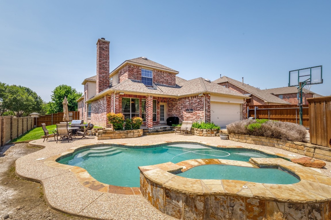 5698 Bay Meadows Drive Frisco TX 75034