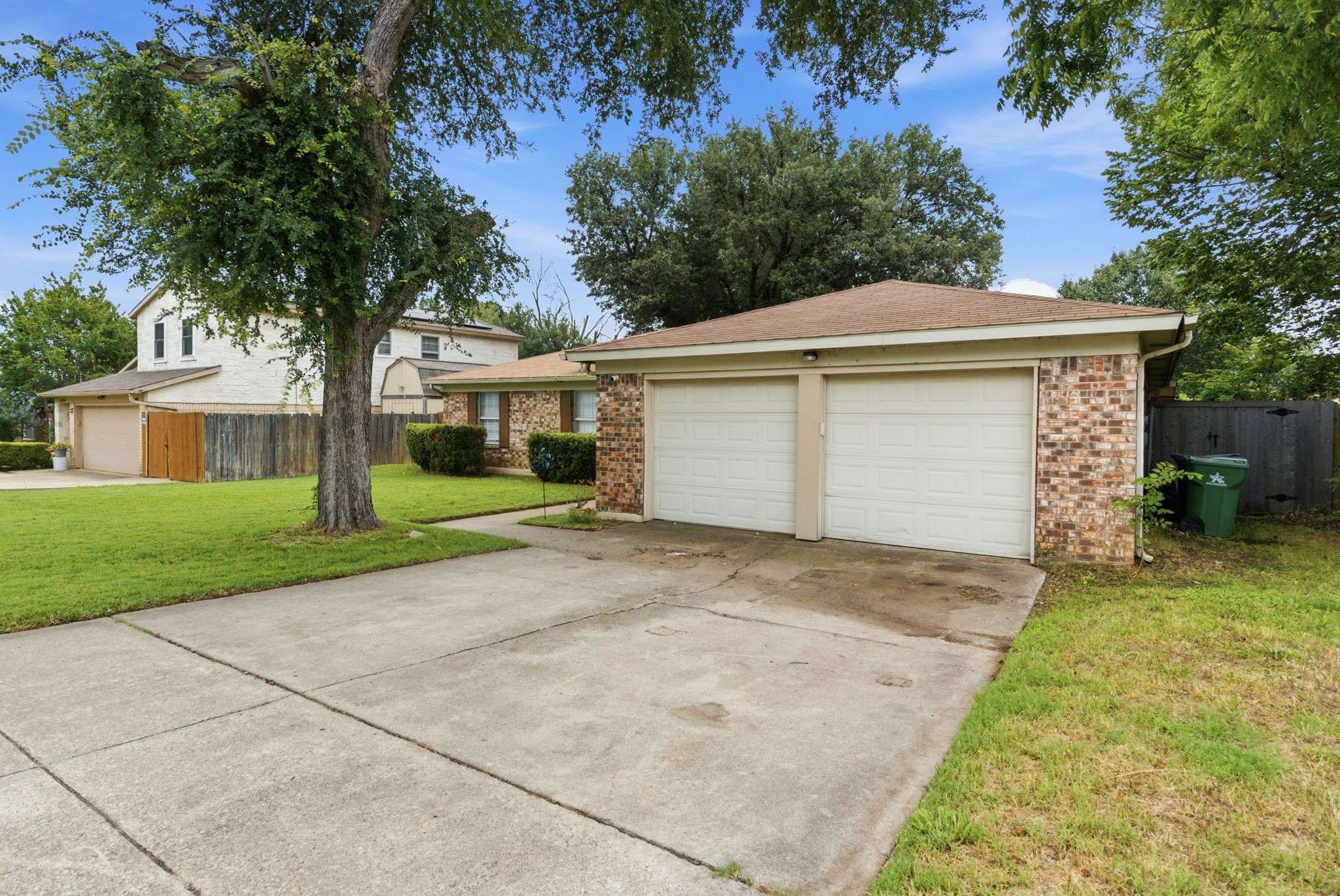 5506 Grantmont Drive Arlington TX 76016