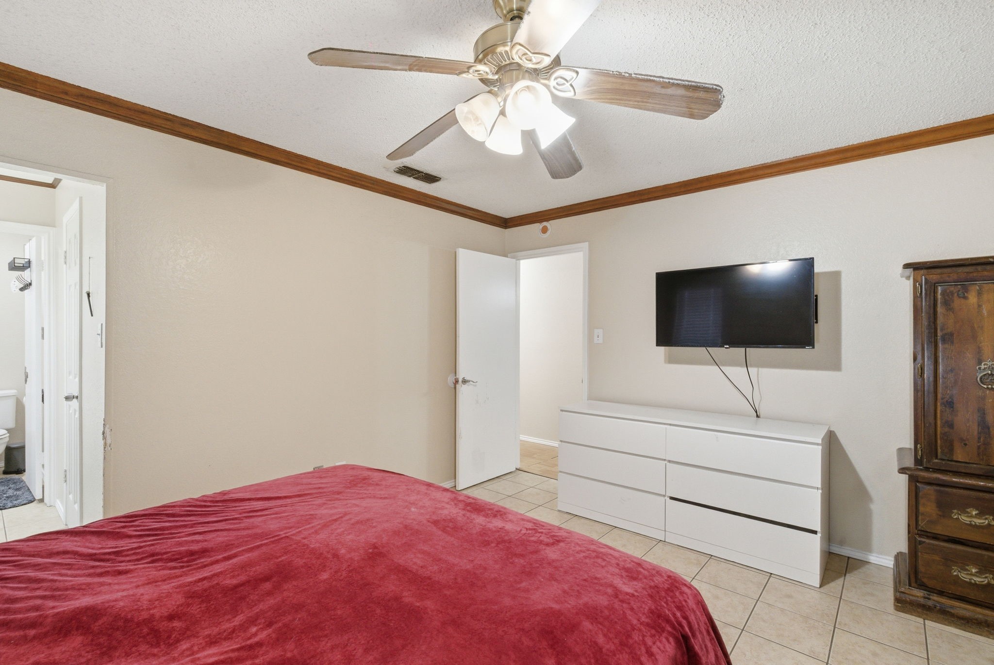 5506 Grantmont Drive Arlington TX 76016