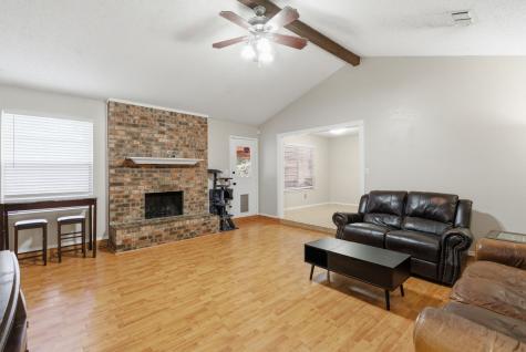 5506 Grantmont Drive Arlington TX 76016