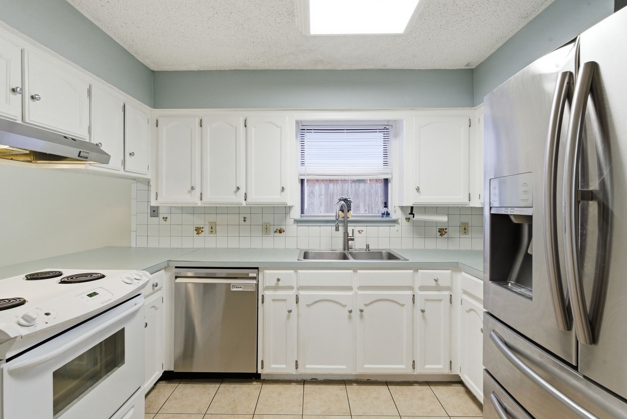 5506 Grantmont Drive Arlington TX 76016