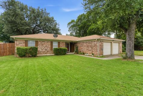 5506 Grantmont Drive Arlington TX 76016