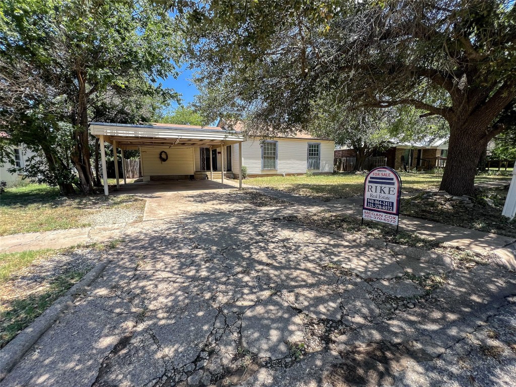 313 Hollywood Street Coleman TX 76834