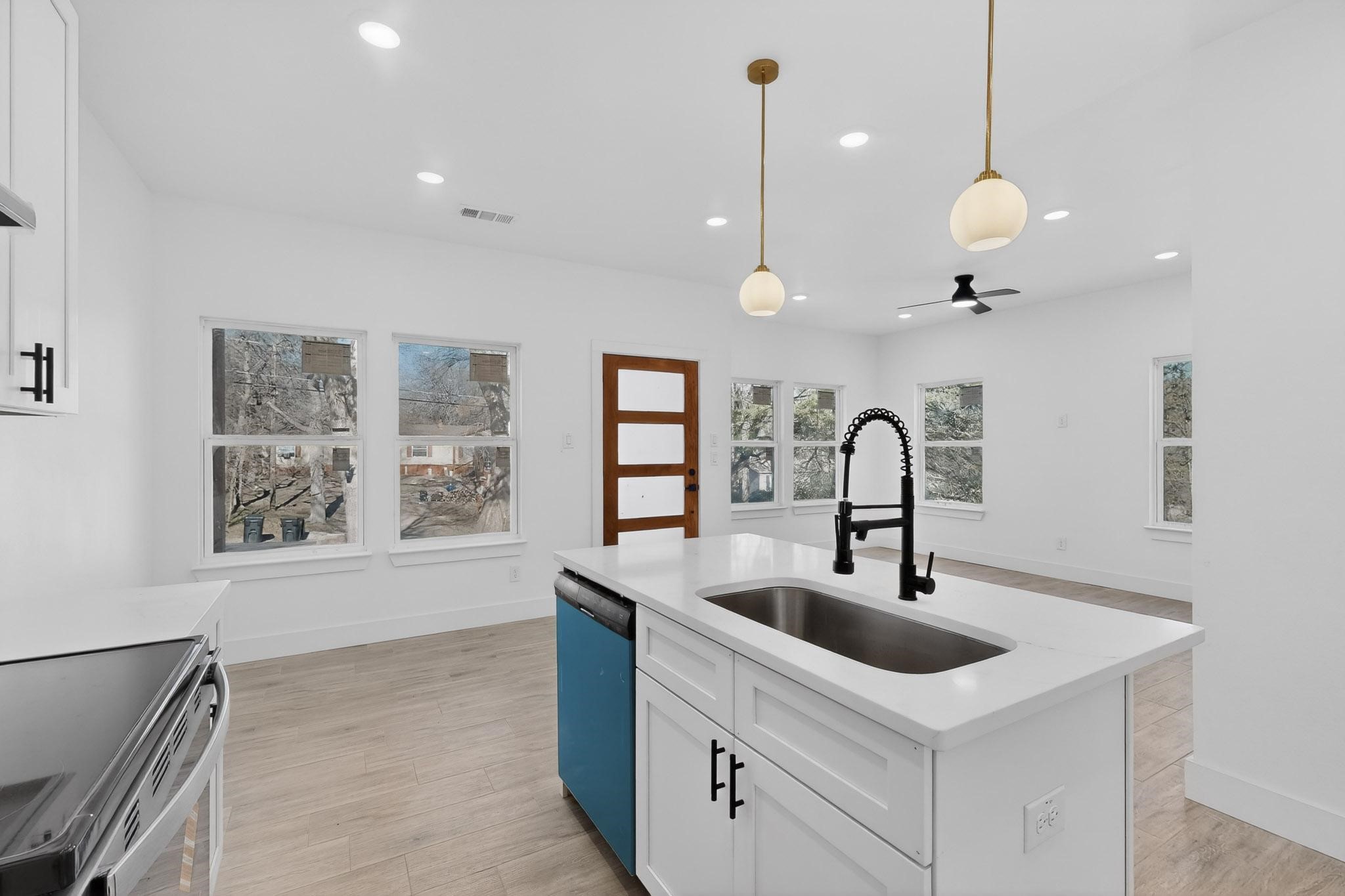 616 E Shepherd Street Denison TX 75021