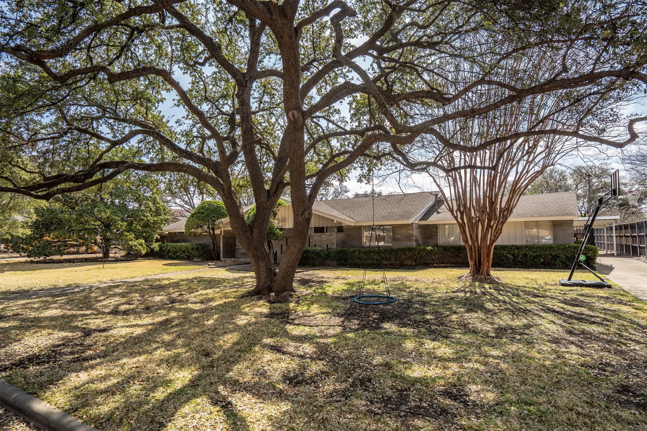 5520 Willow Lane Dallas TX 75230