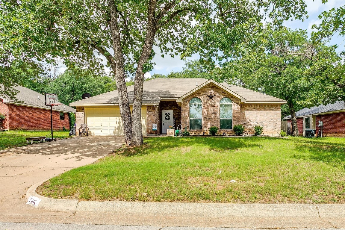 745 Oak Park Drive Azle TX 76020