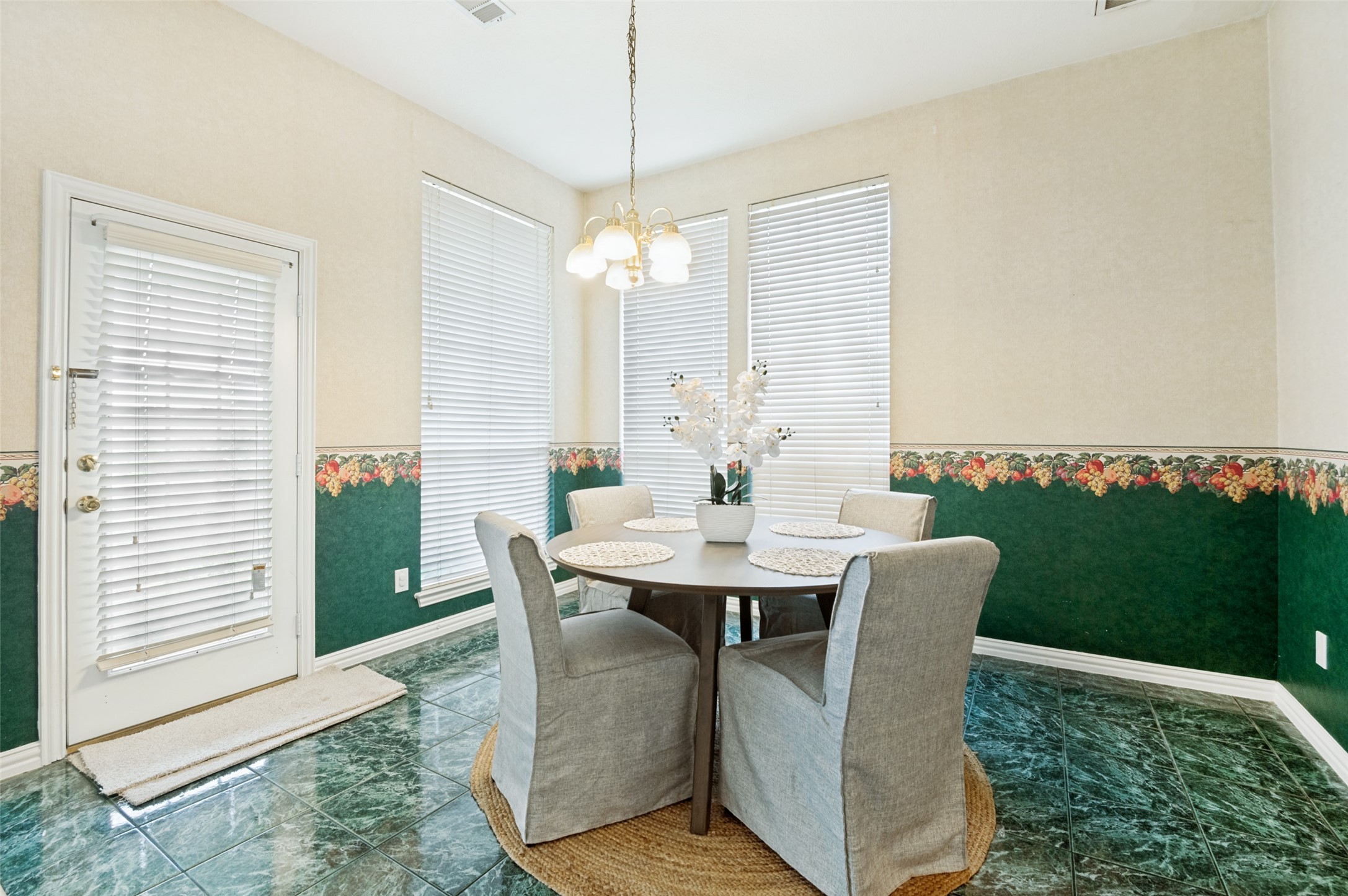 1119 Shallow Bend Drive Desoto TX 75115