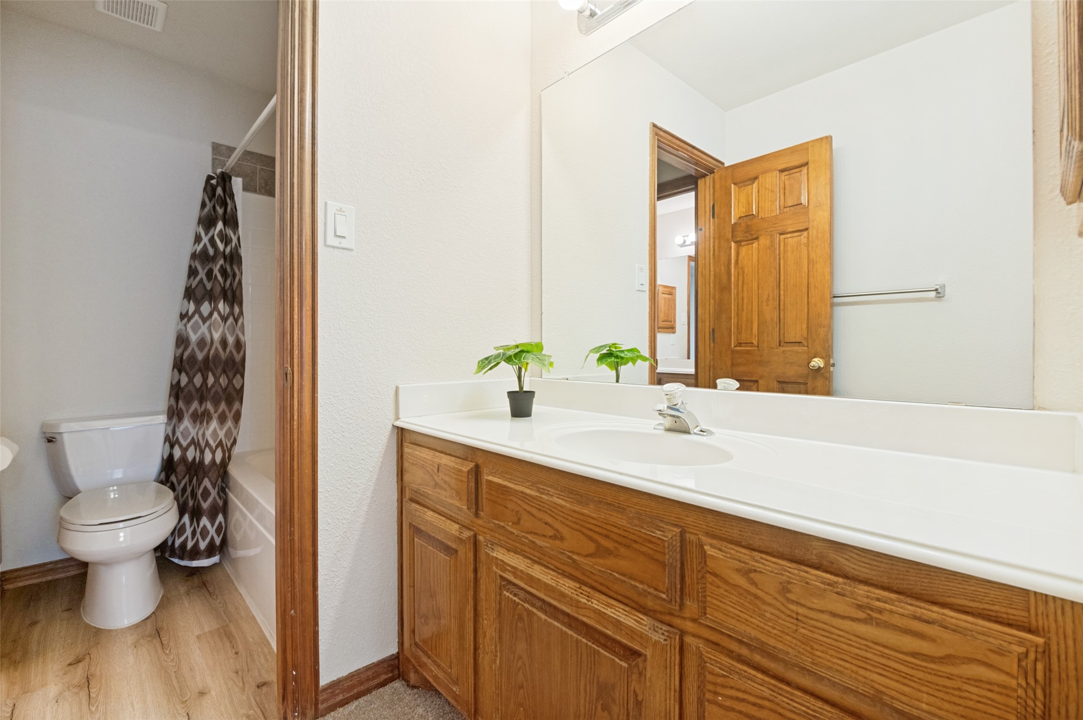 1119 Shallow Bend Drive Desoto TX 75115