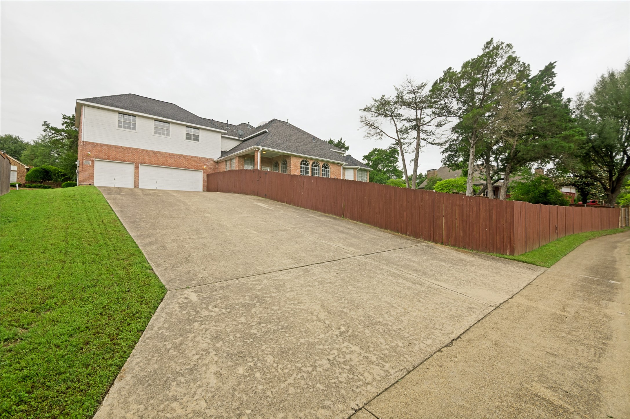 1119 Shallow Bend Drive Desoto TX 75115