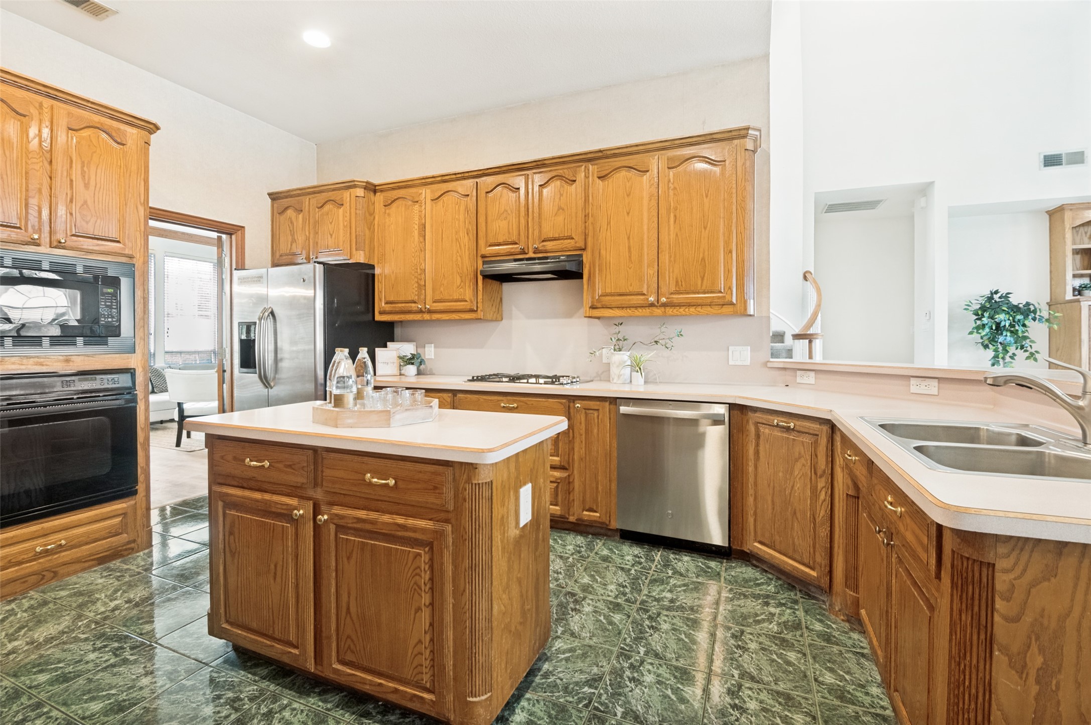 1119 Shallow Bend Drive Desoto TX 75115