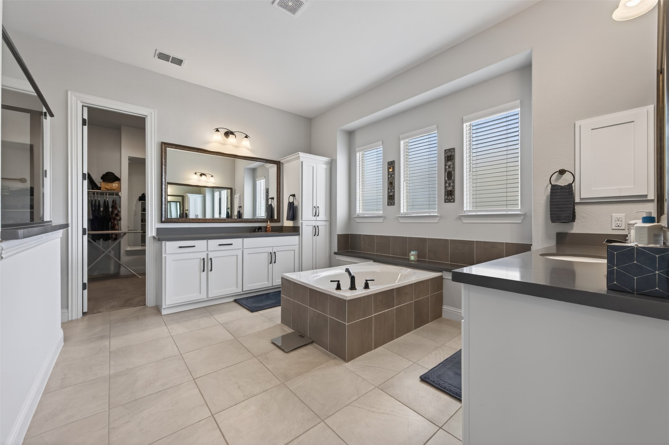 1700 Hamlet Drive Fort Worth TX 76052
