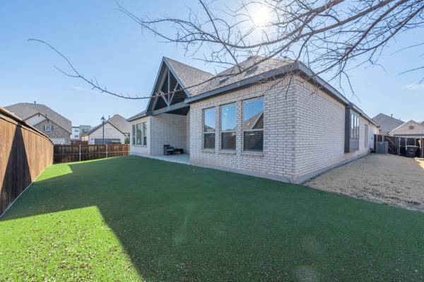 1700 Hamlet Drive Fort Worth TX 76052