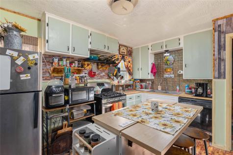 915 S Neches Street Coleman TX 76834