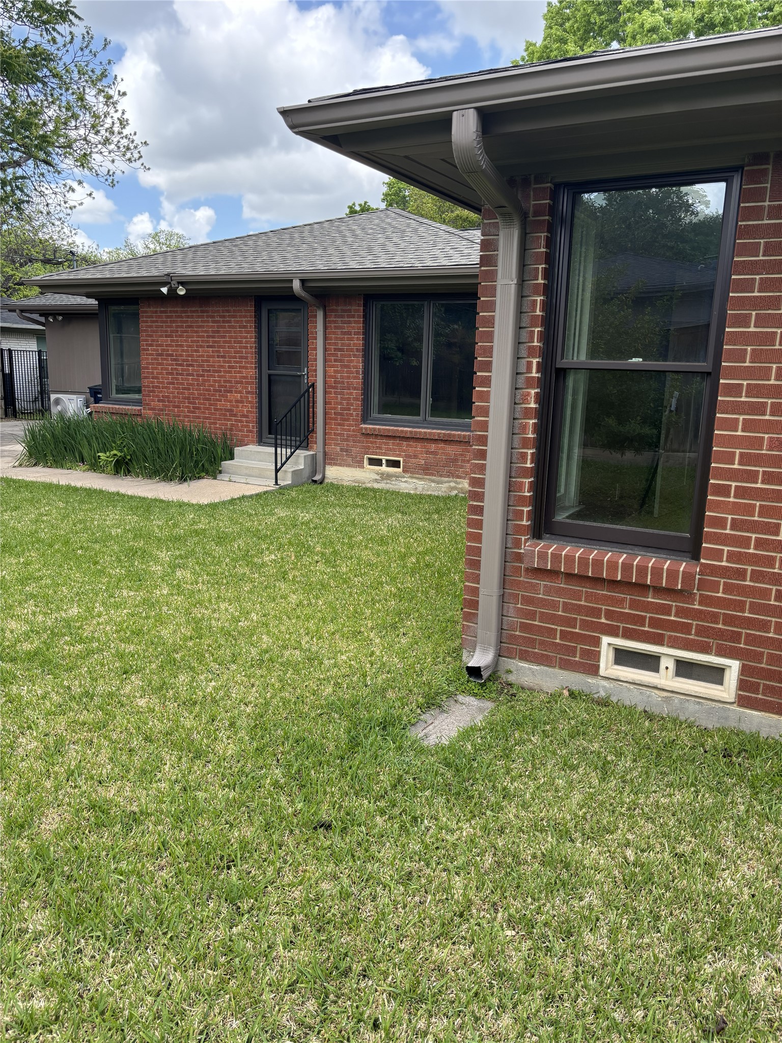 3875 Lambert Avenue Fort Worth TX 76109