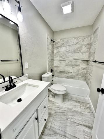 1004 Oak Street Sweetwater TX 79556