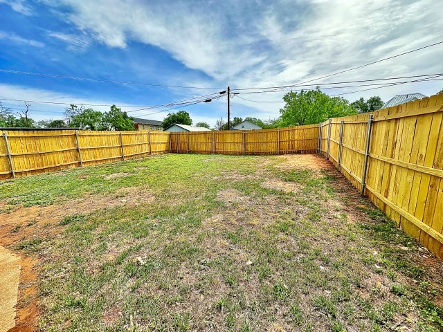 1004 Oak Street Sweetwater TX 79556