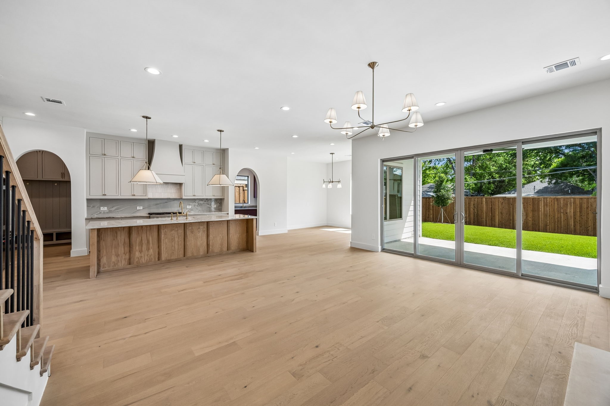 419 Cameron Avenue Dallas TX 75223