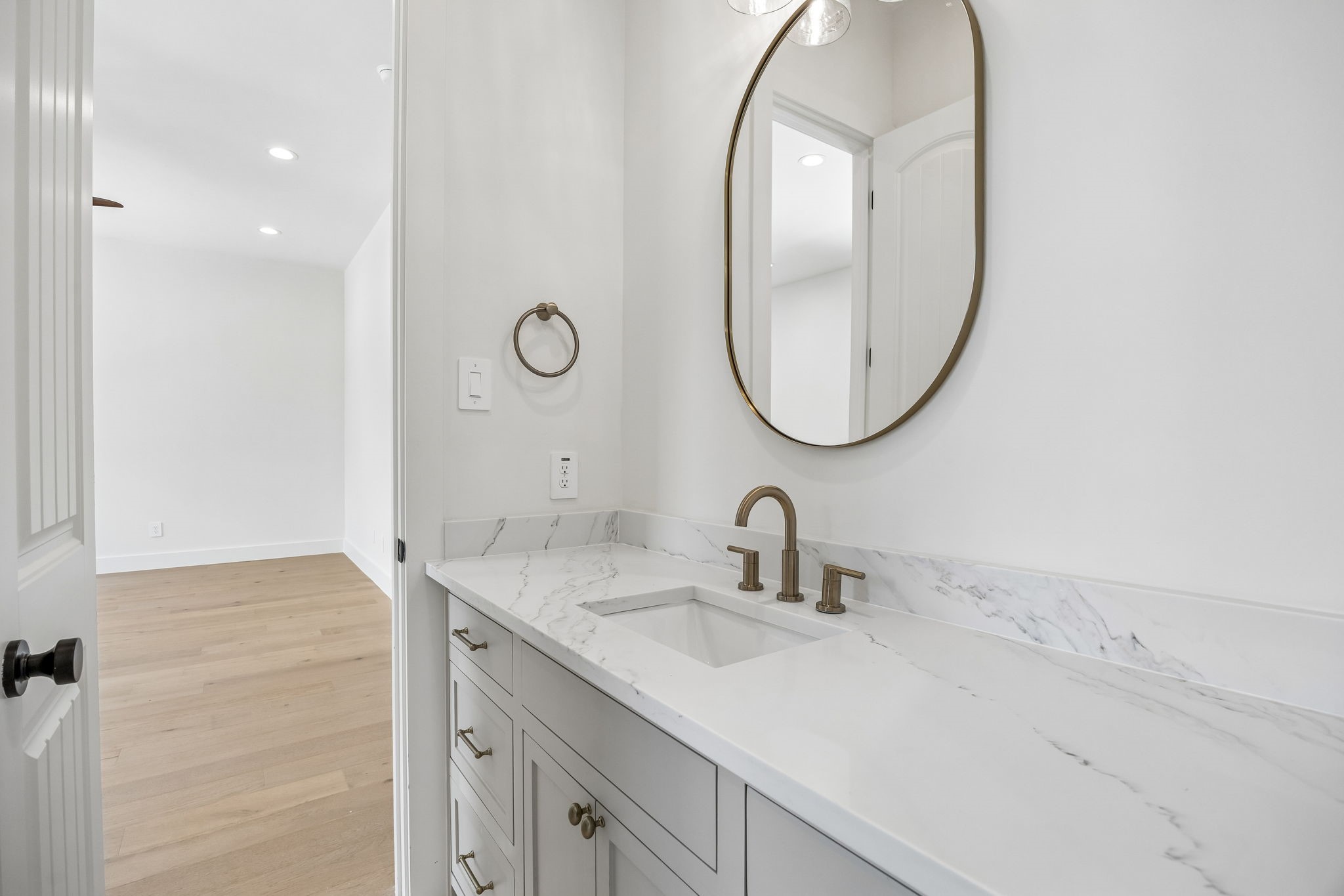 419 Cameron Avenue Dallas TX 75223