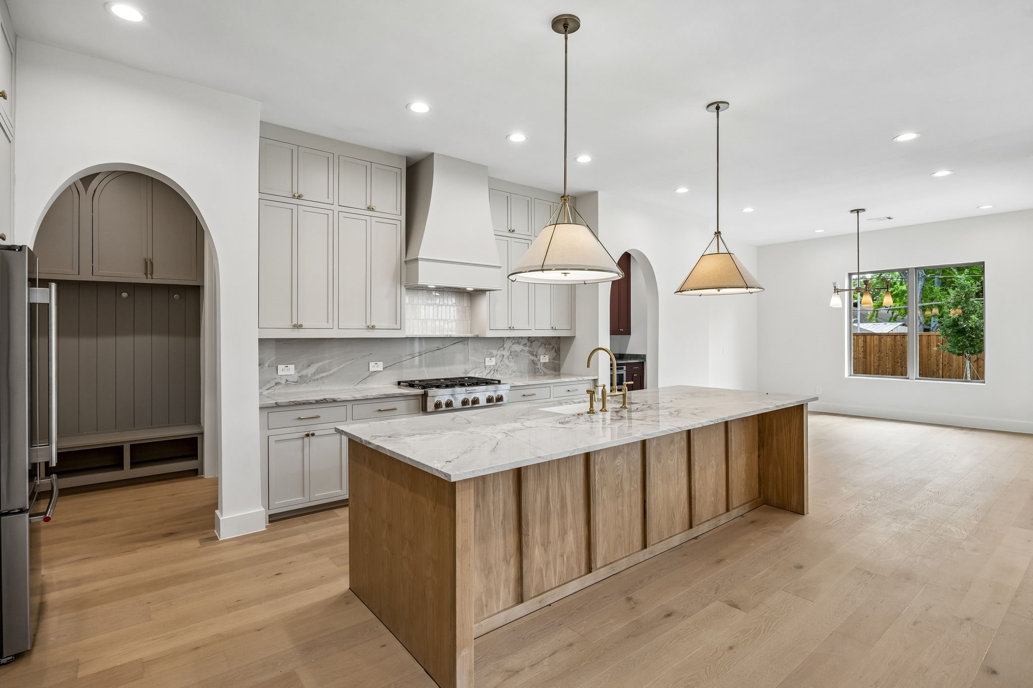 419 Cameron Avenue Dallas TX 75223