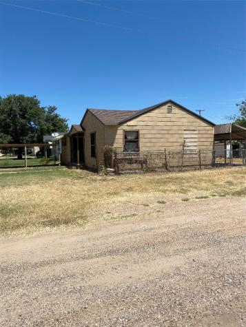 213 NW Avenue J Hamlin TX 79520