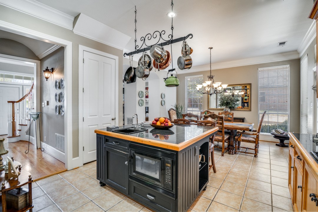 8 Griffith Court Terrell TX 75160