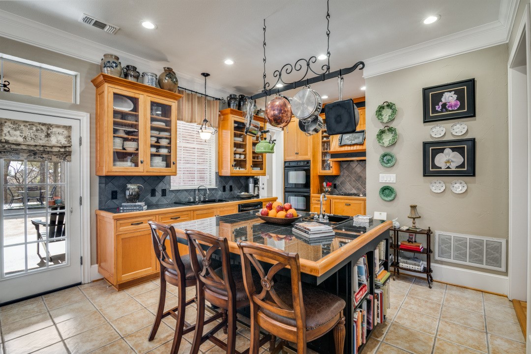 8 Griffith Court Terrell TX 75160