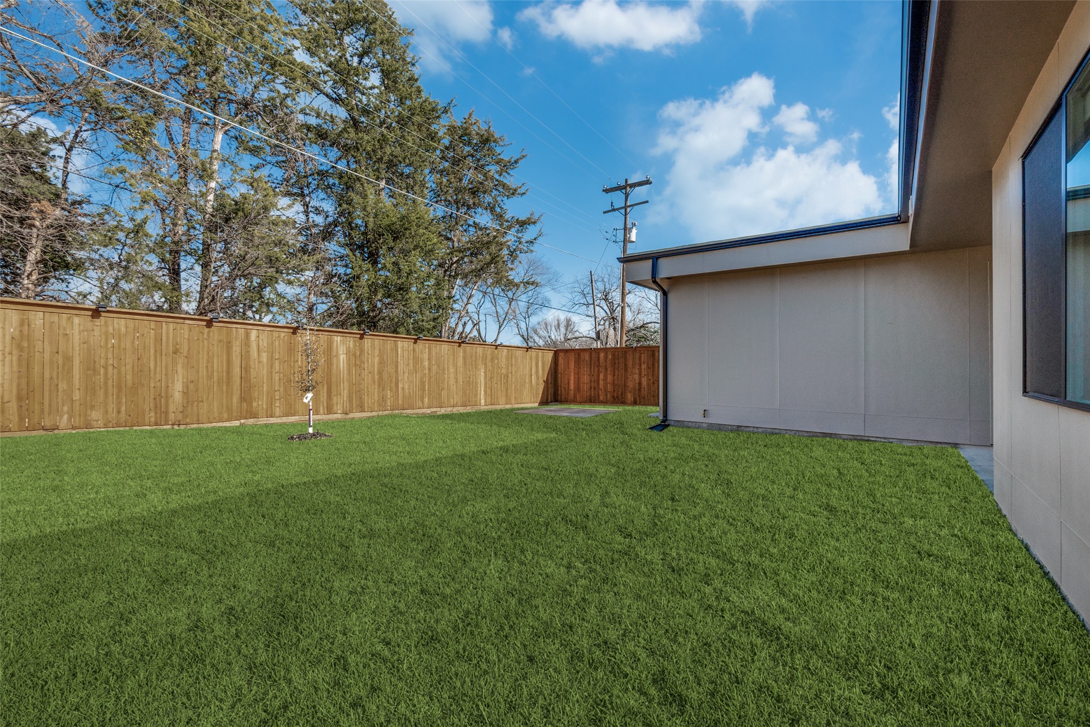 1439 E Louisiana Avenue Dallas TX 75216