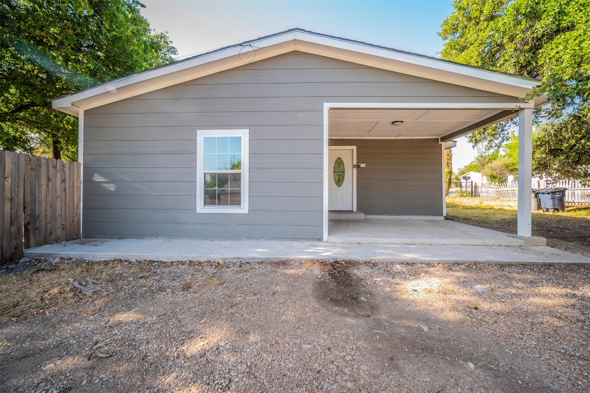 4801 Mccart Avenue Fort Worth TX 76115