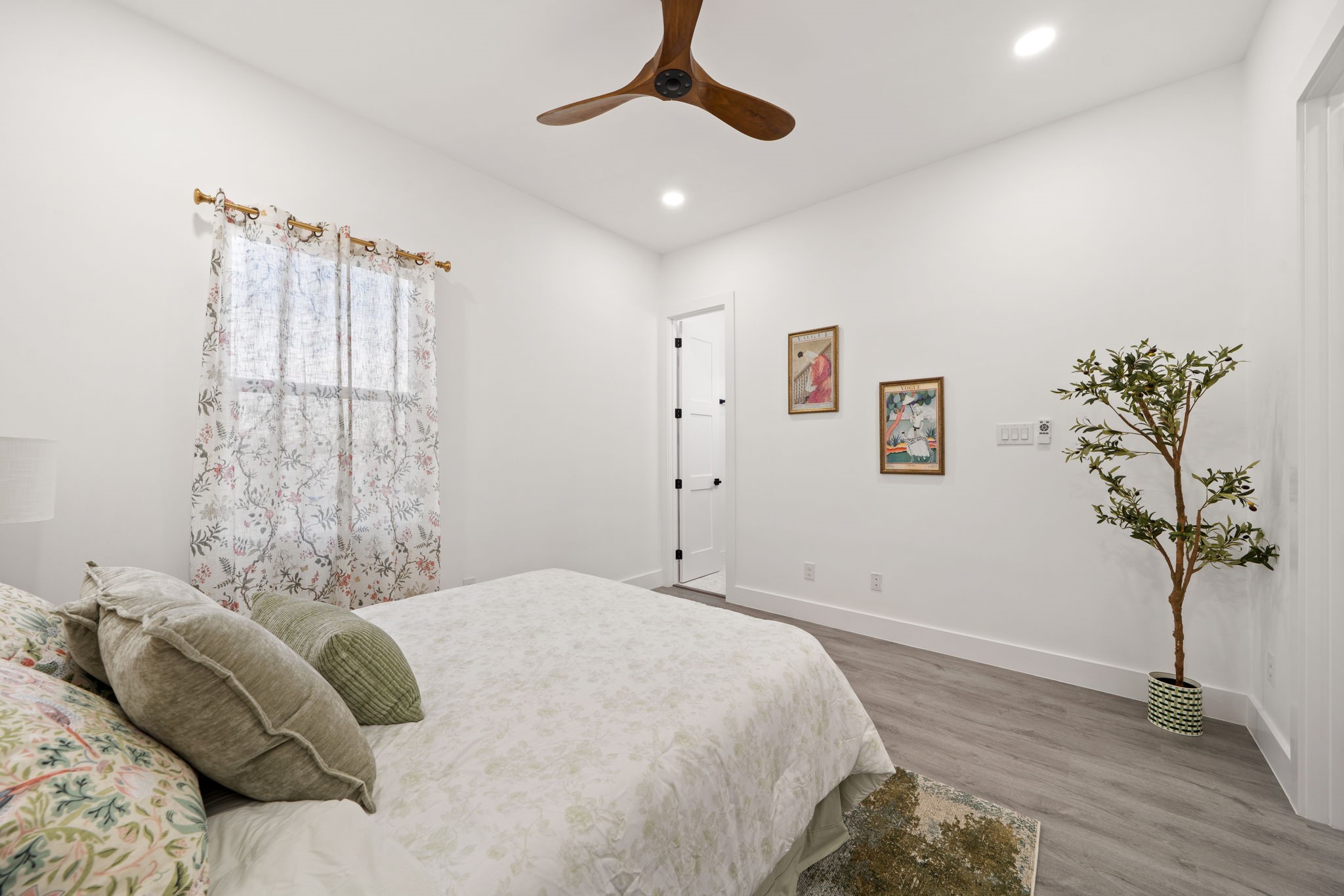 1919 Pollard Street Dallas TX 75208