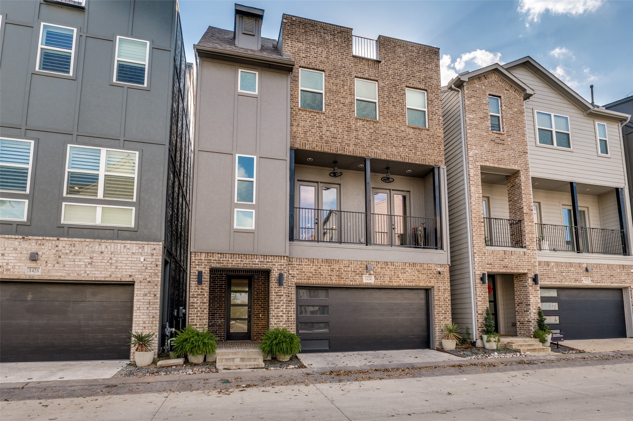 1434 Elevado Drive Dallas TX 75212