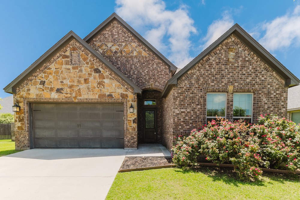 3005 Dry Creek Court Decatur TX 76234