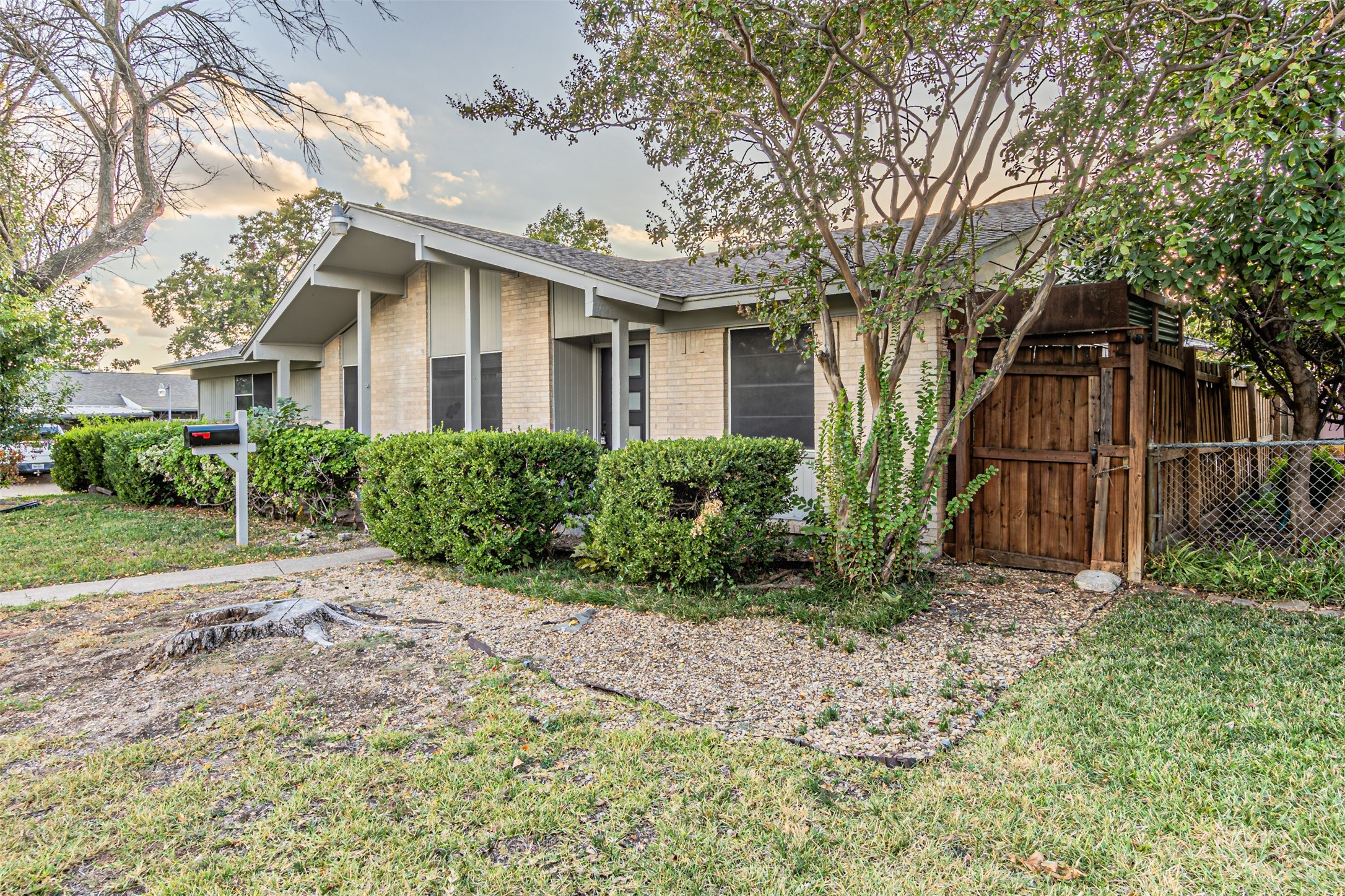 2005 Bamboo Street Mesquite TX 75150