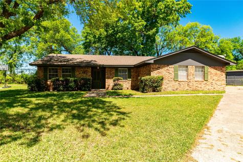 12 Brookhollow Circle Gainesville TX 76240