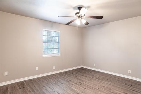 12 Brookhollow Circle Gainesville TX 76240