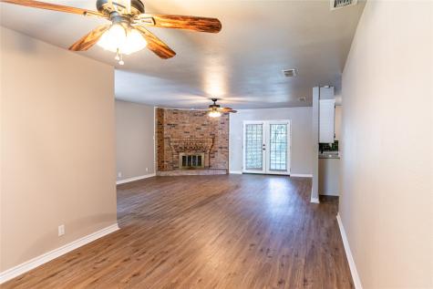 12 Brookhollow Circle Gainesville TX 76240
