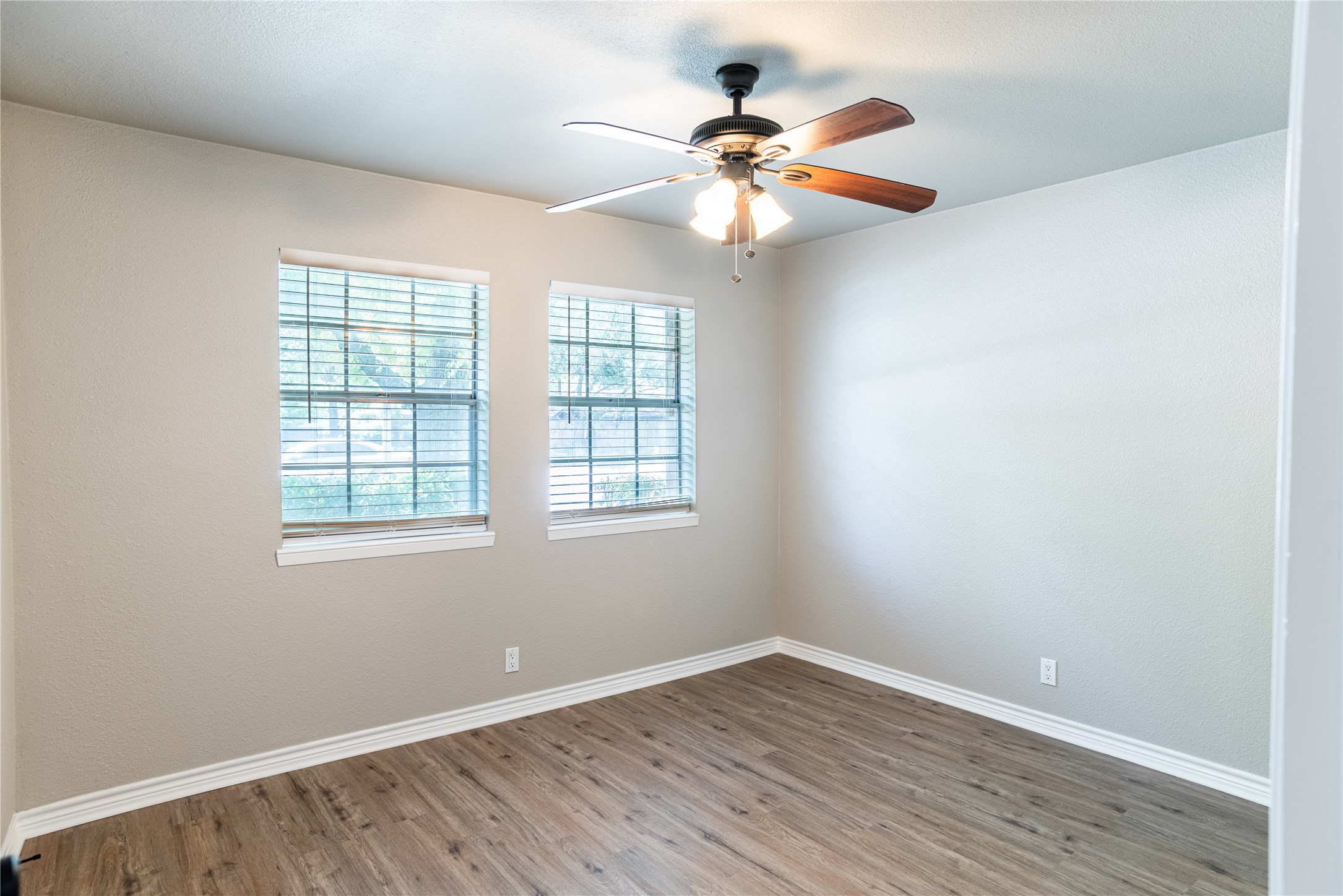 12 Brookhollow Circle Gainesville TX 76240