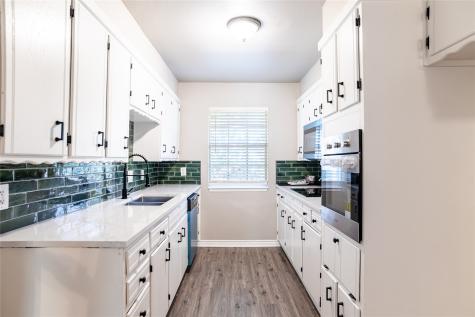12 Brookhollow Circle Gainesville TX 76240