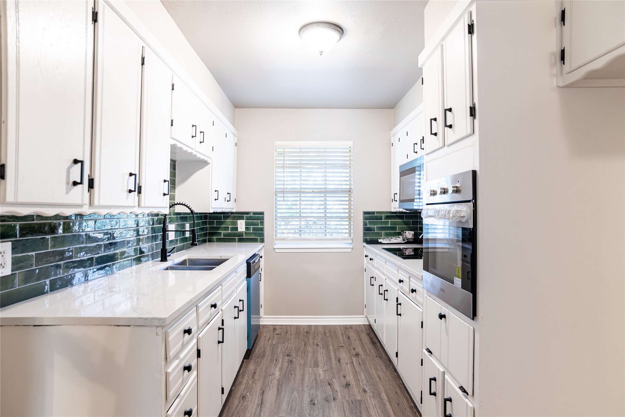 12 Brookhollow Circle Gainesville TX 76240