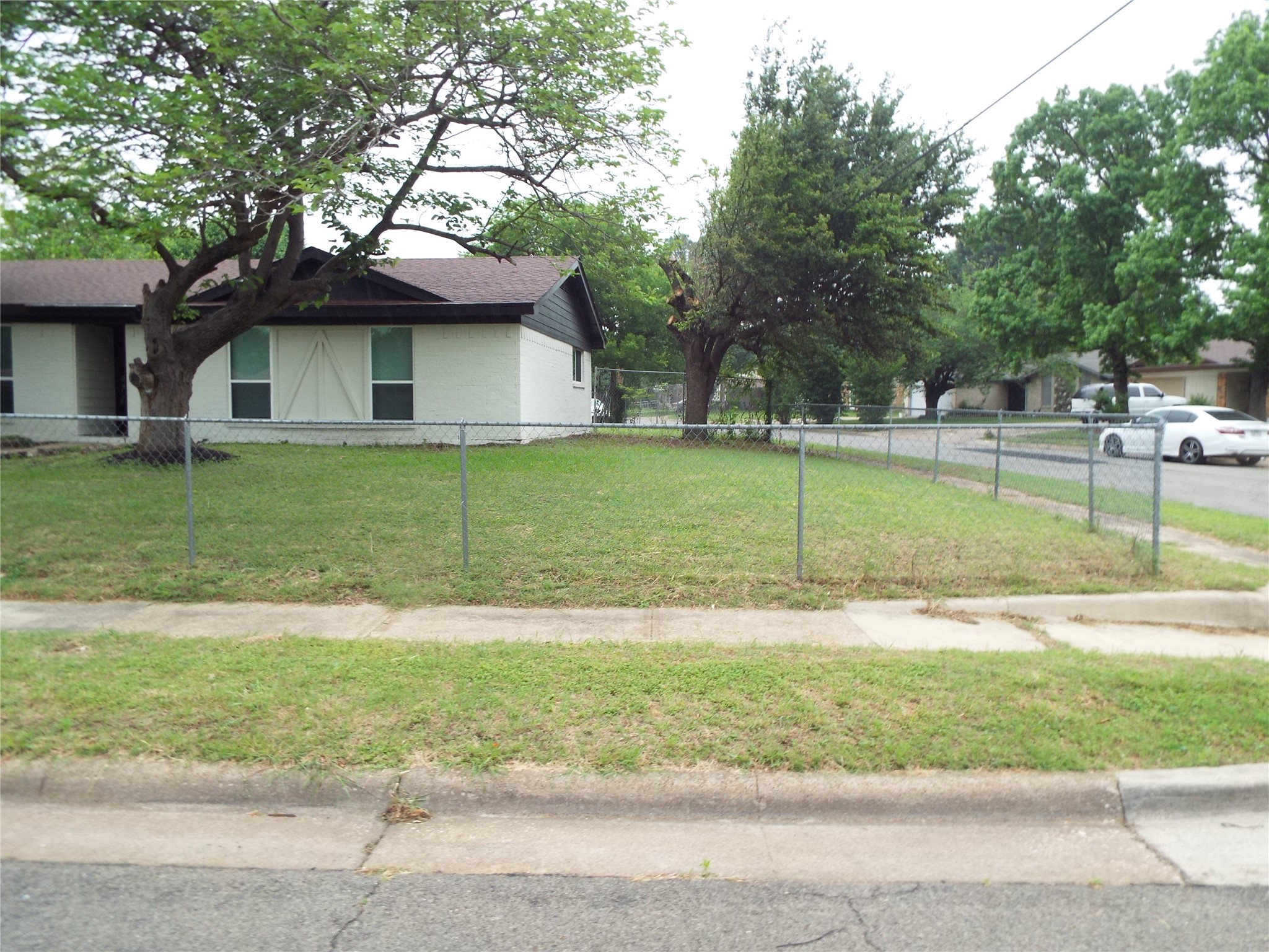 8949 Shorelark Drive Dallas TX 75217