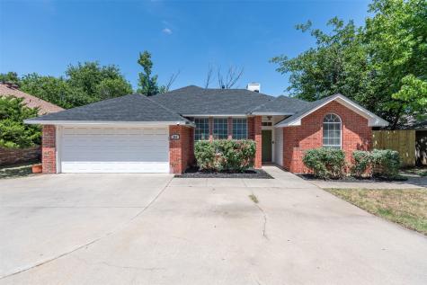 304 W Windsor Drive Denton TX 76207