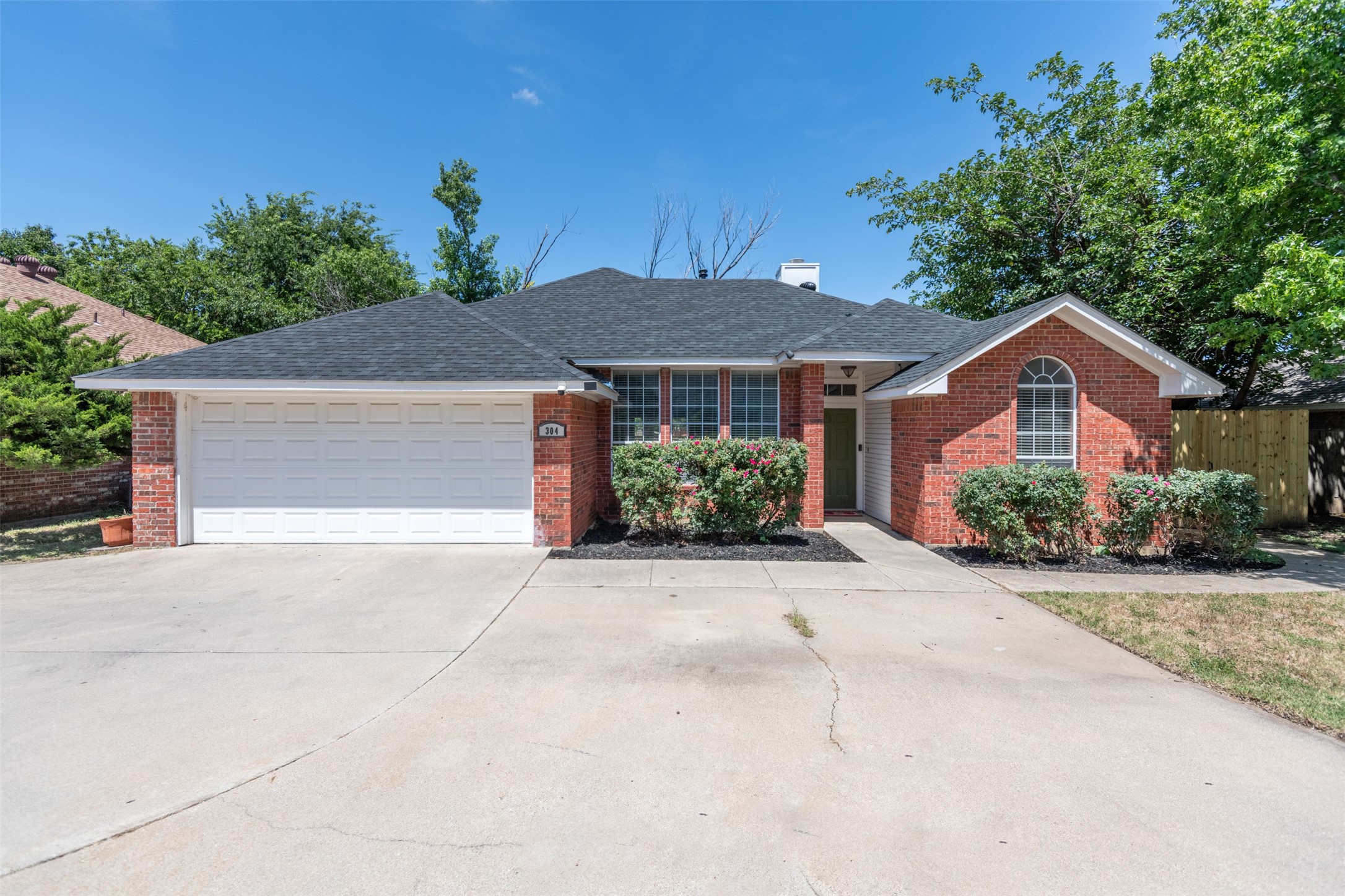304 W Windsor Drive Denton TX 76207
