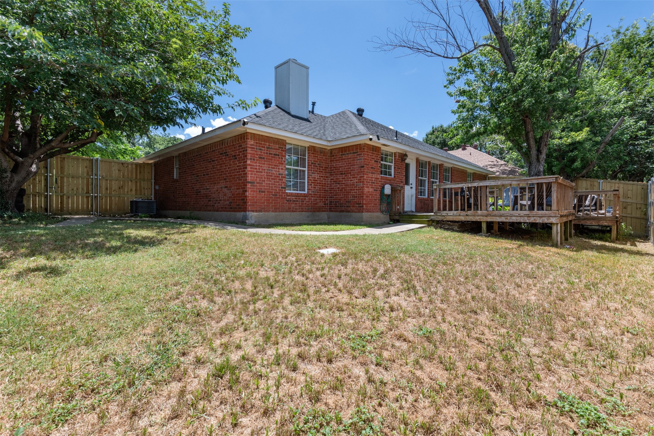 304 W Windsor Drive Denton TX 76207