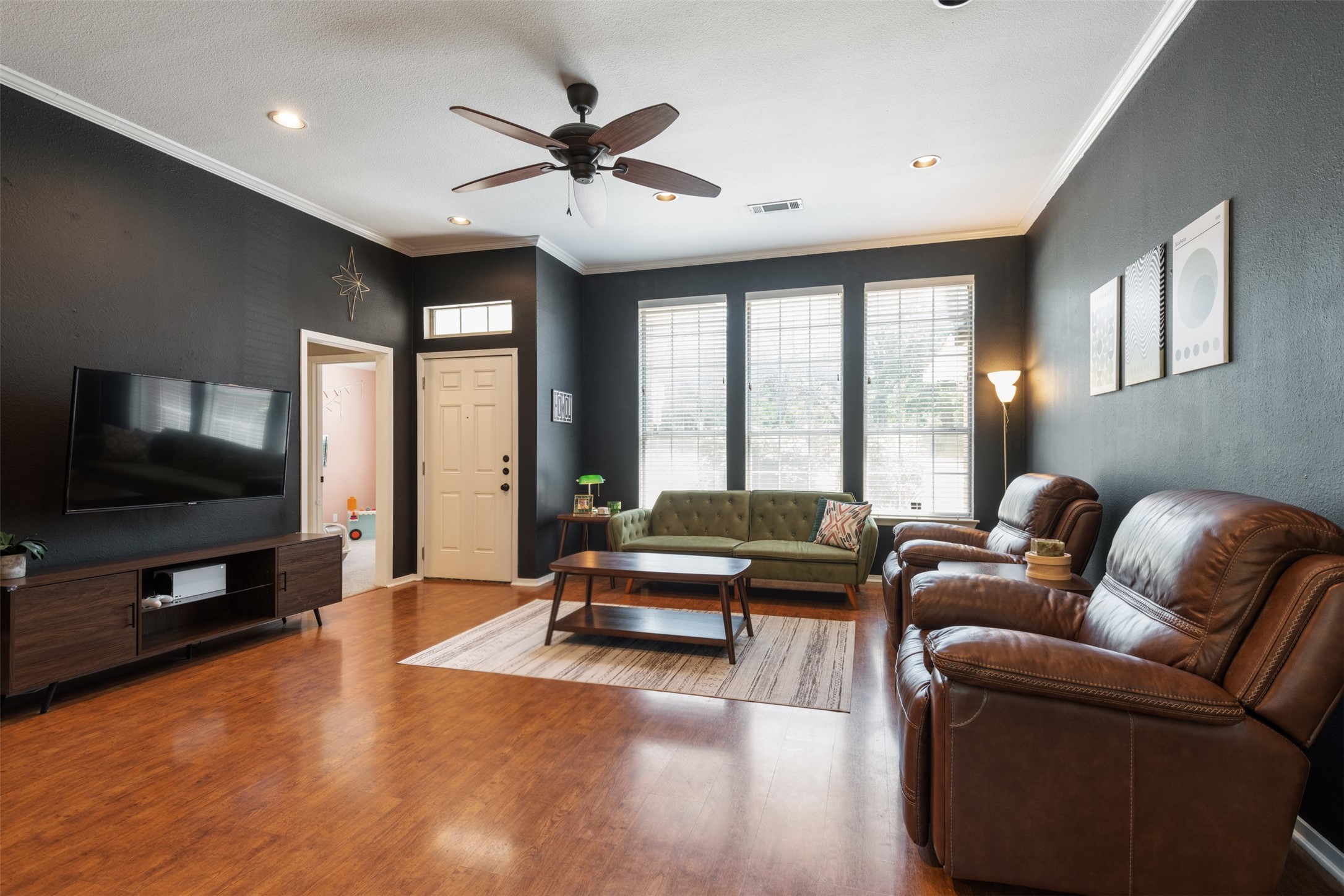 304 W Windsor Drive Denton TX 76207