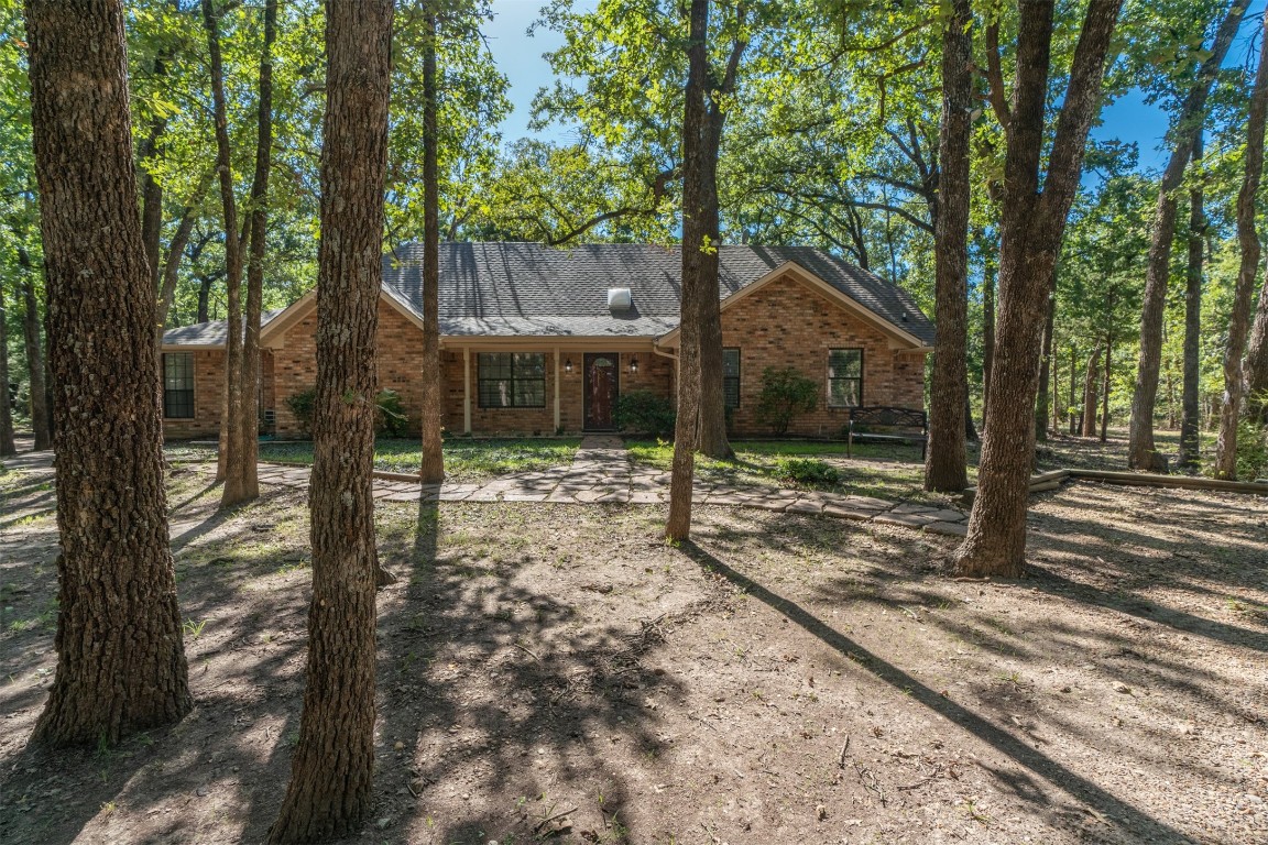 1041 County Road 3314 Greenville TX 75402