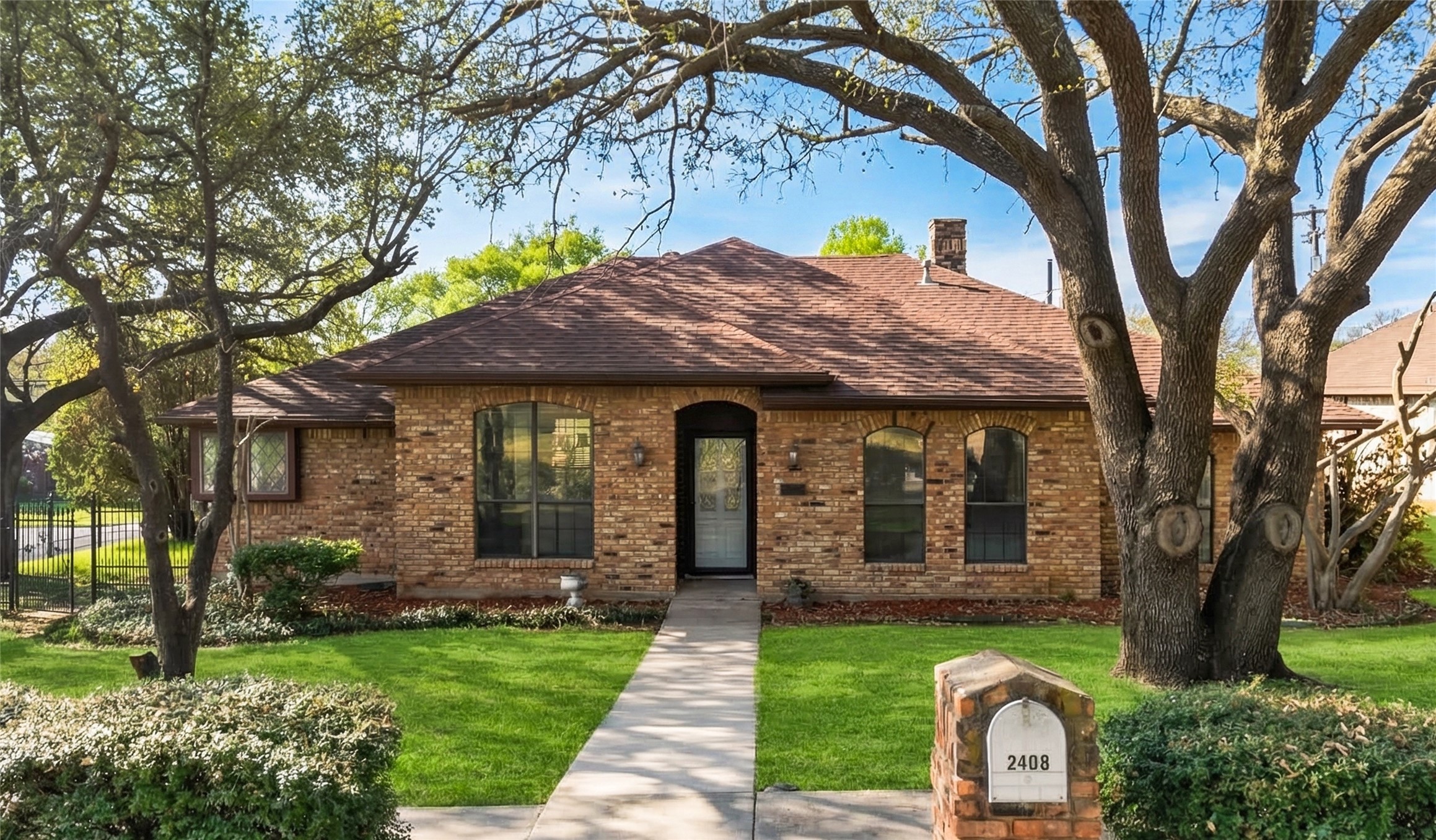 2408 Castle Street Irving TX 75038