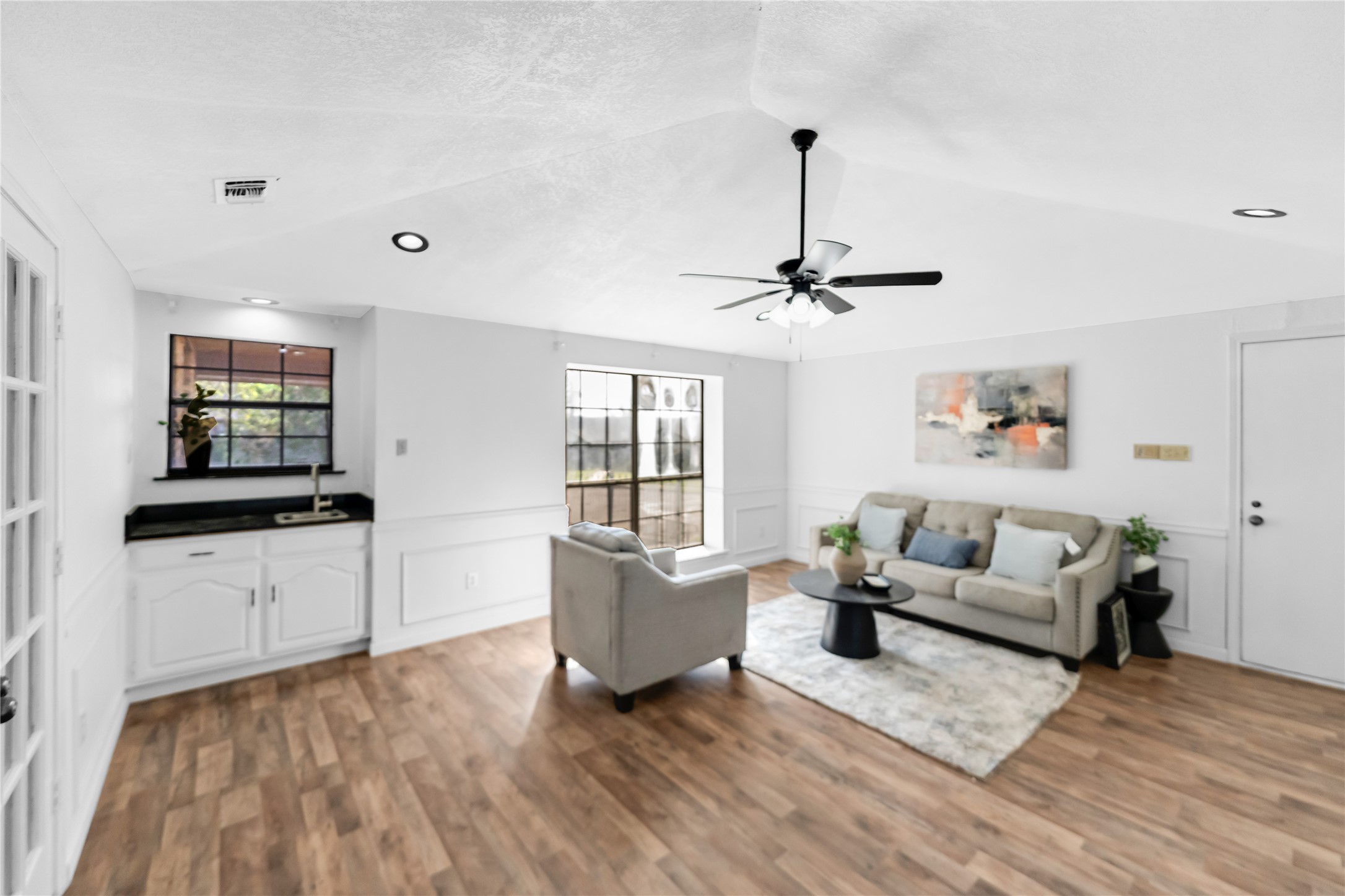 2408 Castle Street Irving TX 75038